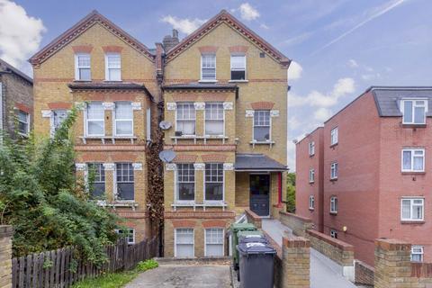 1 bedroom flat to rent, Knollys Road, London SW16