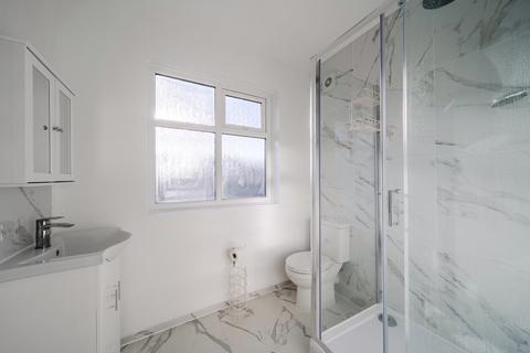 3 bedroom house to rent, North Way, London, NW9