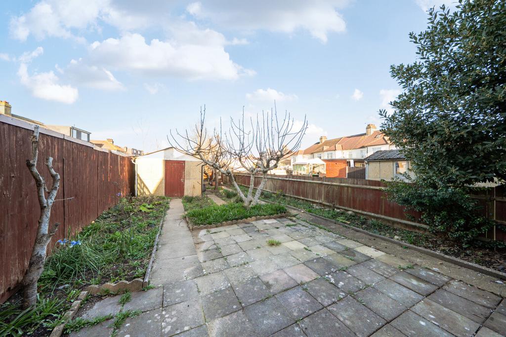 1432437-3-69b999e...