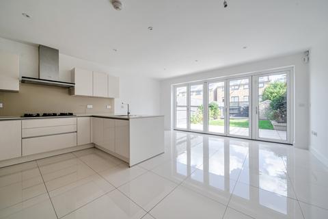 Well Grove, Whetstone, N20