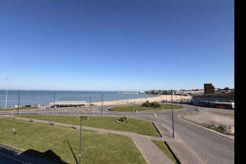2 bedroom flat to rent, Flat ,  Buenos Ayres, Margate