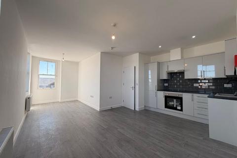2 bedroom flat to rent, Flat ,  Buenos Ayres, Margate