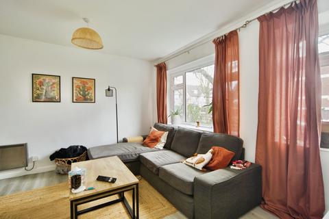 1 bedroom flat for sale, Blake Hall Road, London, E11
