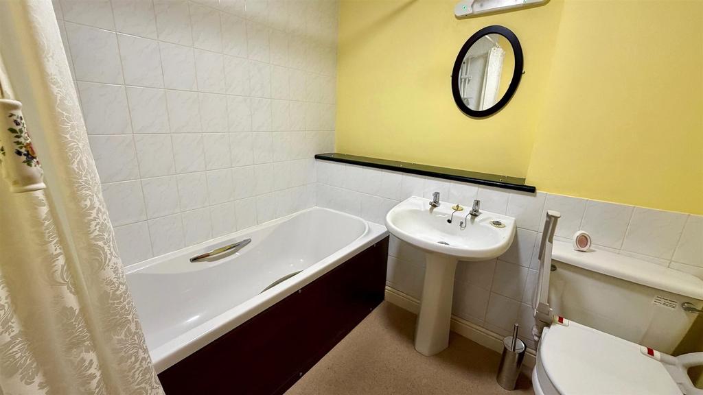 3 piece bathroom