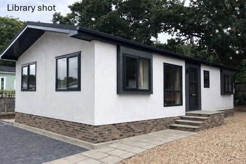 undefined, Bashley Cross Road, New Milton, Hampshire, BH25
