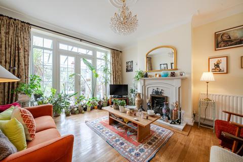 Westpole Avenue, Cockfosters, EN4