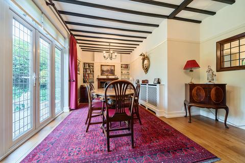 2 bedroom bungalow for sale, Myddelton Park, London, N20