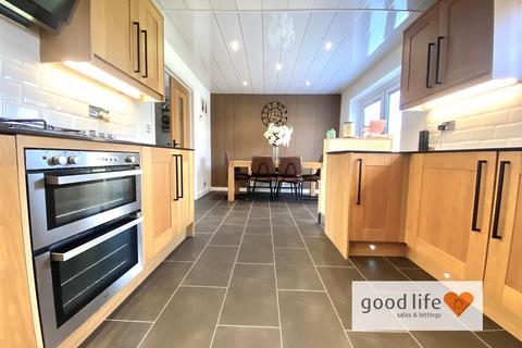 4 bedroom house for sale, Tollerton Drive, Sunderland SR5