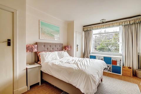 1 bedroom flat to rent, Balham High Road, London, SW17