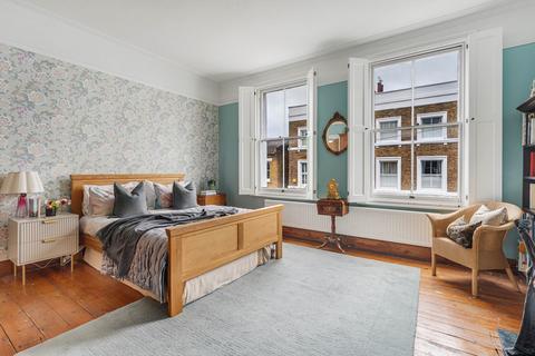 4 bedroom semi-detached house for sale, Wadham Road, London, SW15