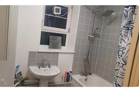 1 bedroom flat to rent, Room 1, Gosling Way, Chardin House Gosling Way, SW9