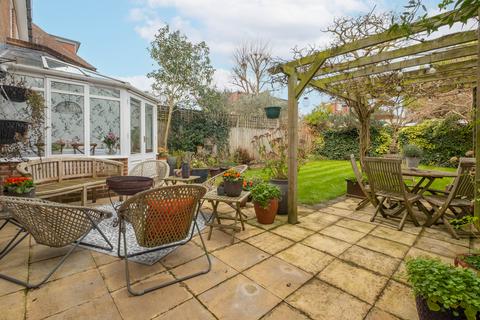 undefined, Wellesley Road, Twickenham, TW2