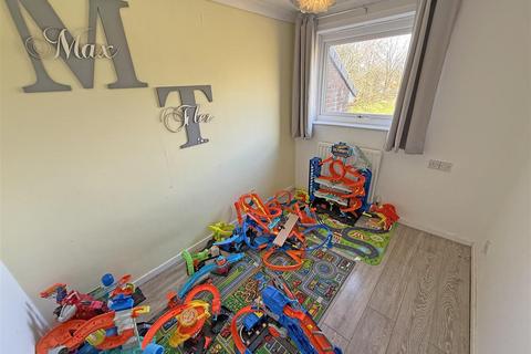 3 bedroom house for sale, Broxburn Court, Newcastle Upon Tyne