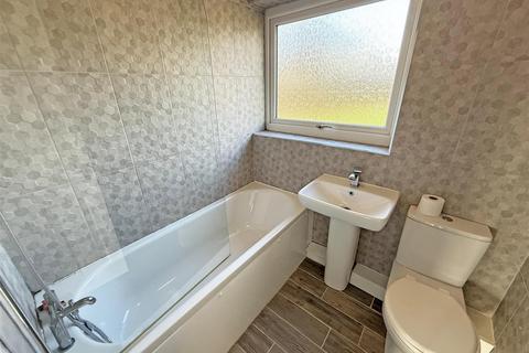 3 bedroom house for sale, Broxburn Court, Newcastle Upon Tyne