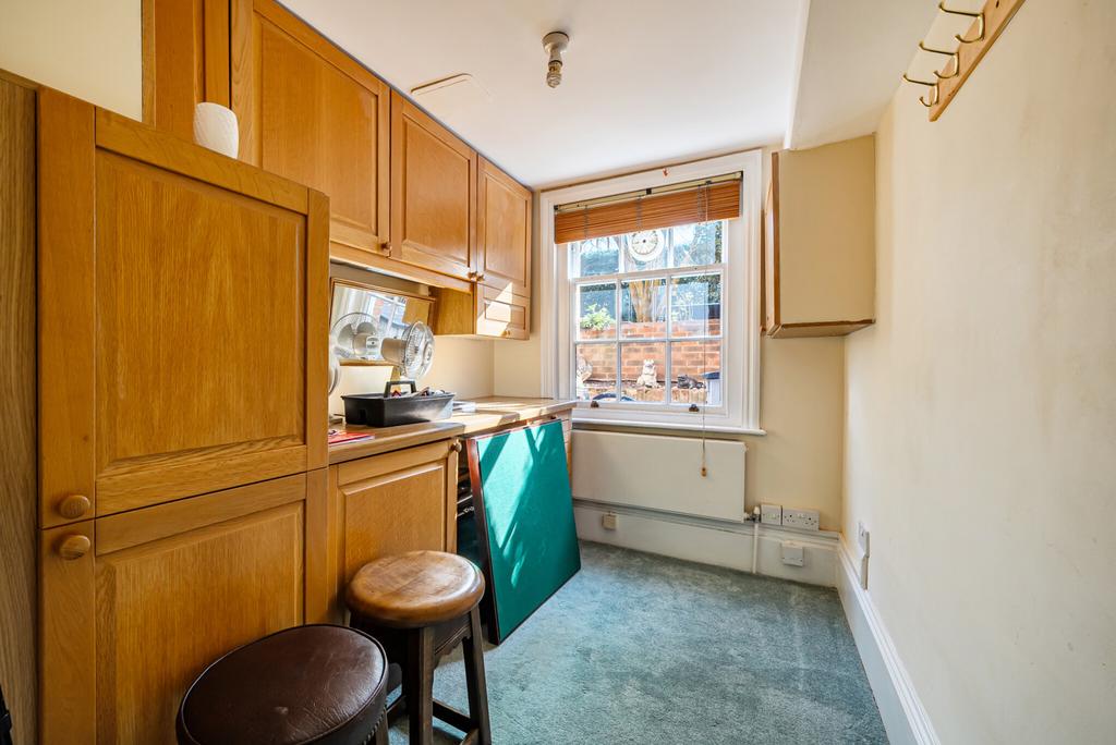 1424391-16-69b177...