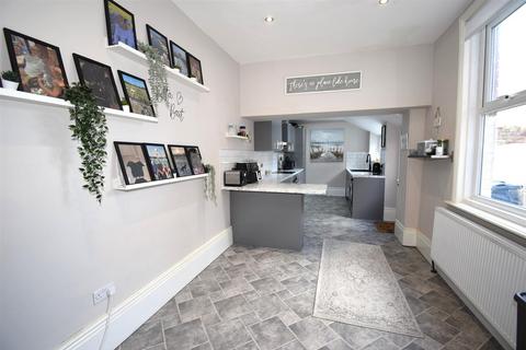 3 bedroom terraced house for sale, Trajan Avenue, South Shields