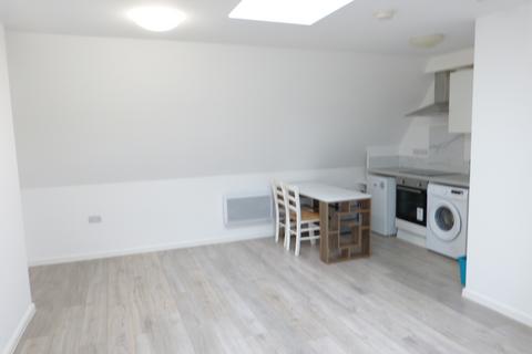 1 bedroom flat to rent, Golders Green Road London, NW11 8EN