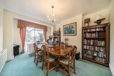 undefined, Pollards Hill South, London