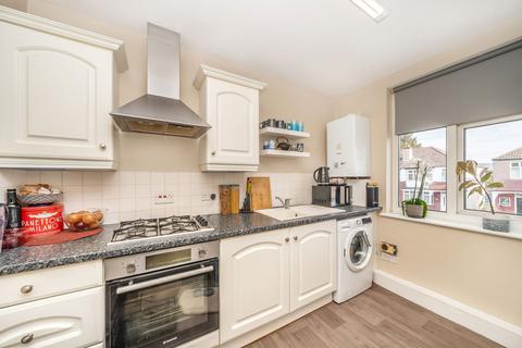 undefined, Fairway, London SW20