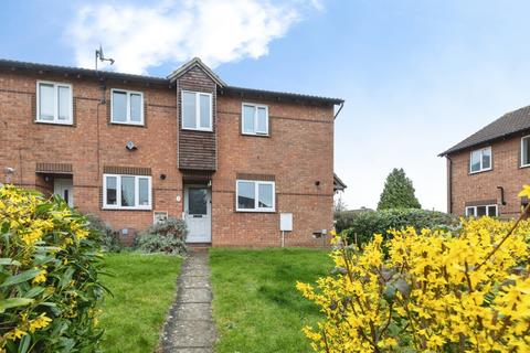 2 bedroom terraced house for sale, Hexham Gardens, Bletchley, Milton Keynes, Buckinghamshire, MK3