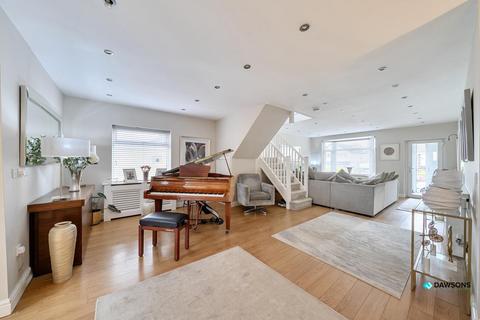 4 bedroom detached house for sale, Manselfield Road, Murton, Swansea
