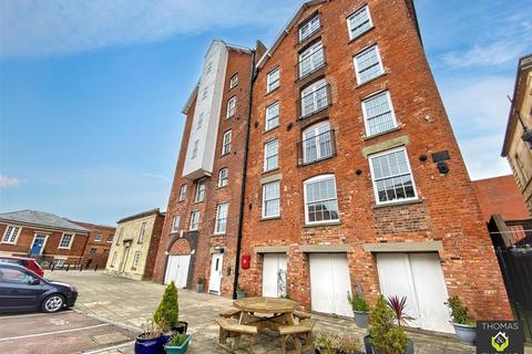 undefined, Commercial Road, Gloucester