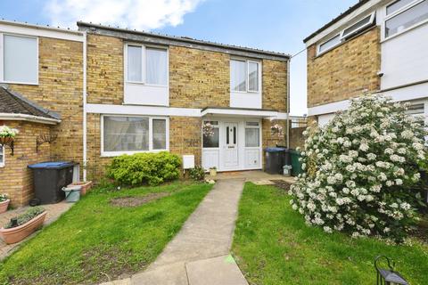 3 bedroom end of terrace house for sale, Upper Mealines, Harlow