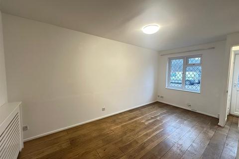 2 bedroom terraced house for sale, Telford Drive, Walton-On-Thames