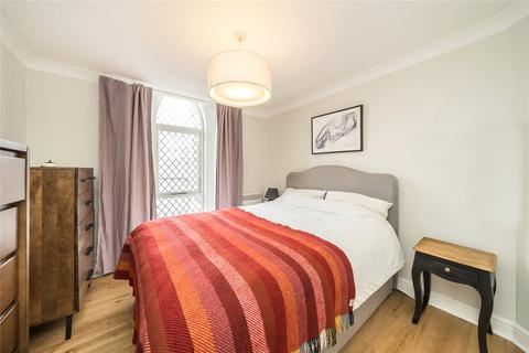 1 bedroom flat for sale, St. James Court, 331 Bethnal Green Road, London, E2