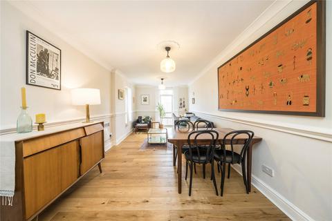 1 bedroom flat for sale, St. James Court, 331 Bethnal Green Road, London, E2