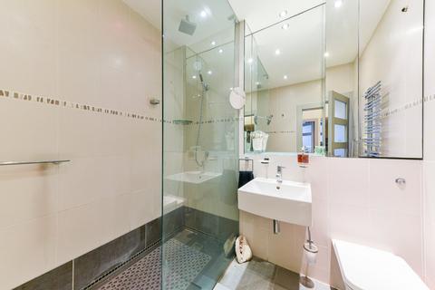 2 bedroom flat to rent, Rosecroft Avenue, London