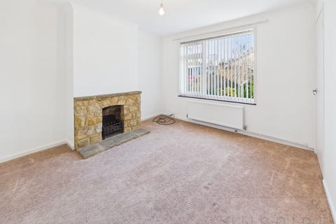 3 bedroom terraced house to rent, Forester Road, Crawley RH10