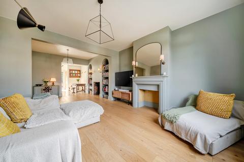 3 bedroom house for sale, The Street, Puttenham, GU3