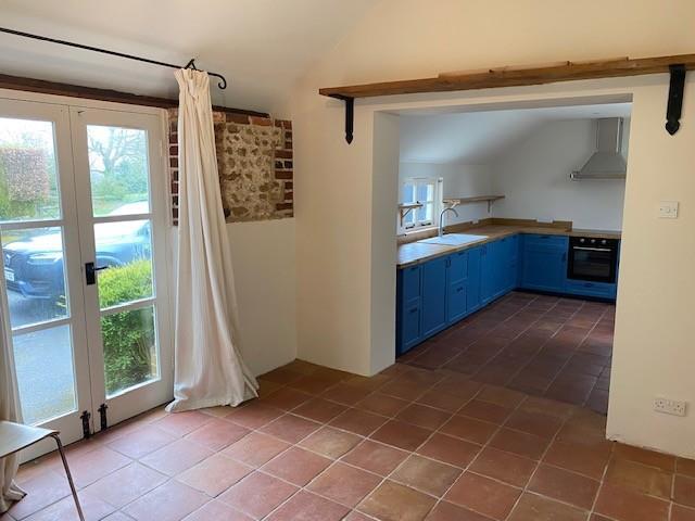 Kitchen 3.jpg