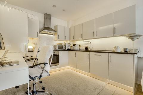 undefined, Needham Court, Blagrove Road, Teddington, Middlesex