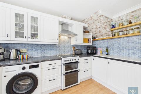4 bedroom detached house for sale, Emsworth Close, Bury St. Edmunds IP32