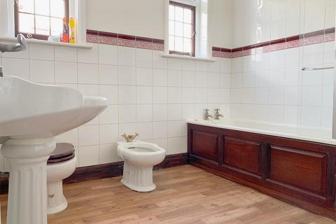 undefined, West Lodge Avenue Acton