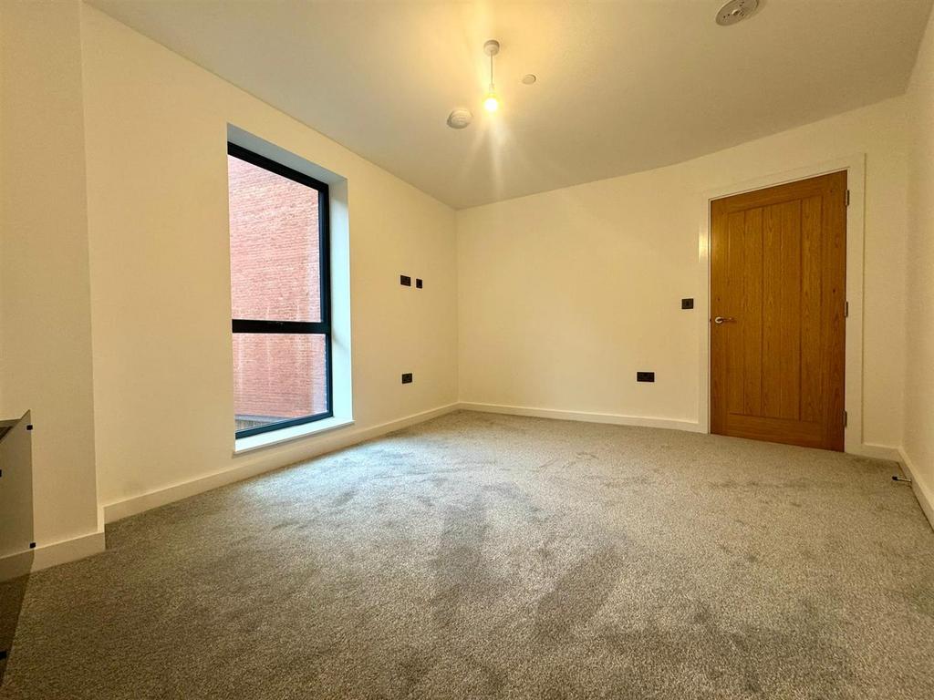 Bedroom pic 2.jpeg