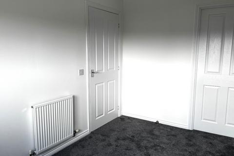 2 bedroom flat to rent, Cambridge Crescent, Clarkston, Airdrie, ML6