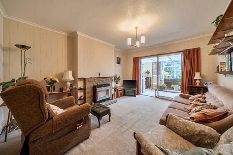 3 bedroom end of terrace house for sale, Lynton Road, Harrow