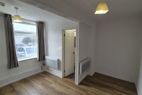 Studio to rent, Military Road, Colchester, CO1