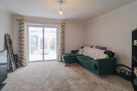 undefined, Tharp Way, Chippenham CB7