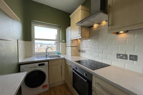2 bedroom apartment for sale, 35 Albemarle Crescent, Scarborough YO11