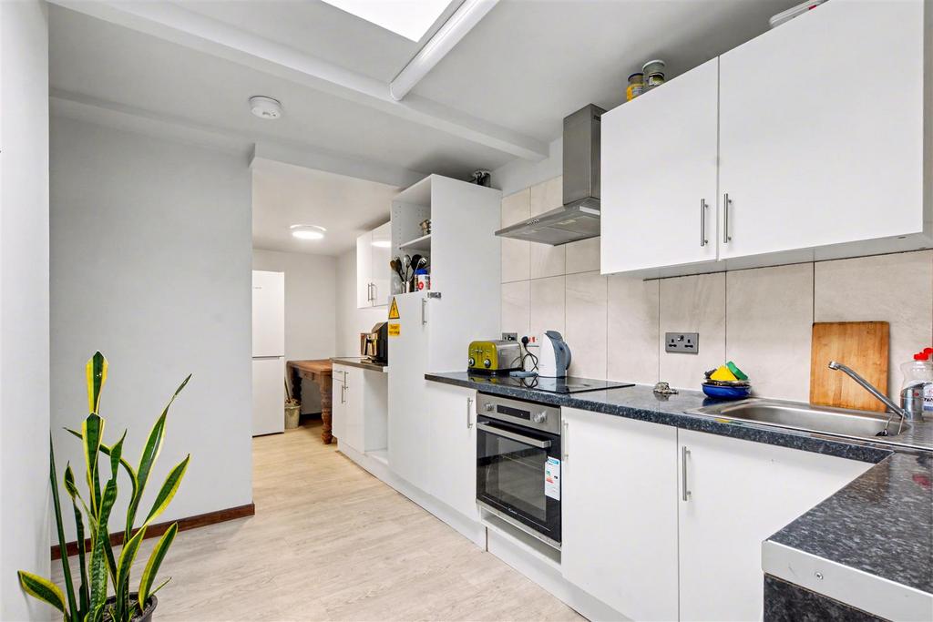 Shared GF Kitchen (1).jpeg