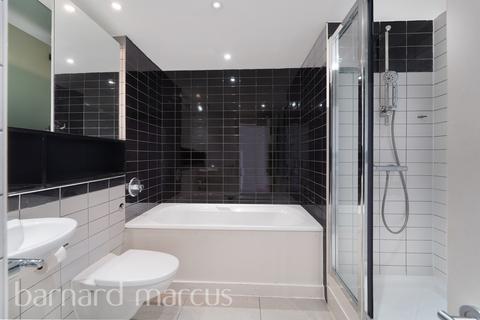 2 bedroom apartment to rent, Upper Richmond Road, LONDON