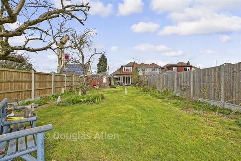 3 bedroom semi-detached bungalow for sale, Glebe Road, Wickford, Essex