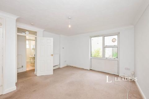 undefined, Milwards, Harlow, CM19