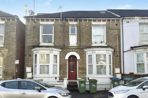 1 bedroom flat to rent, Ordnance Road, Southampton, SO15