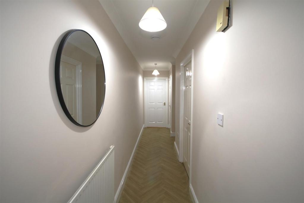 Hallway B.JPG