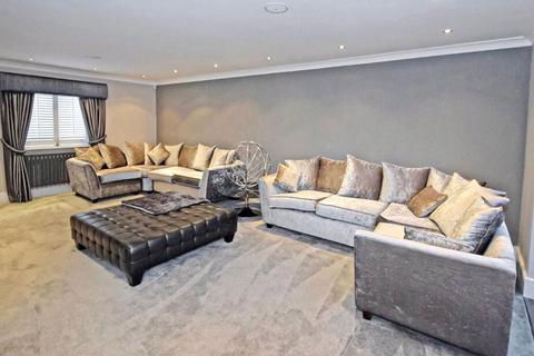 undefined, Carriage Close, Hale Village, Liverpool, Cheshire, L24